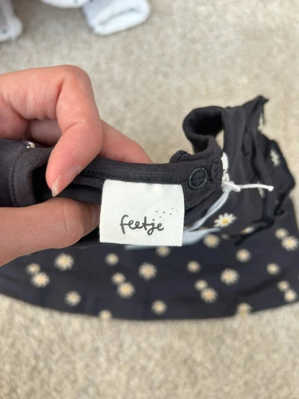 Neuve - Robe d’été sans manches avec fleurs neuve - Feetje - 12 mois - photo numéro 3