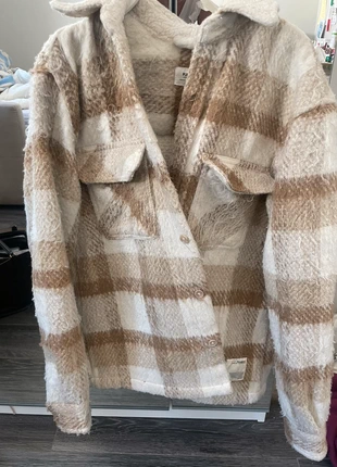 Veste mi longue , marque: Pull & Bear, état: Bon état, taille: S / 36 / 8, 16,00 €, 17,50 € Protection acheteurs incluse