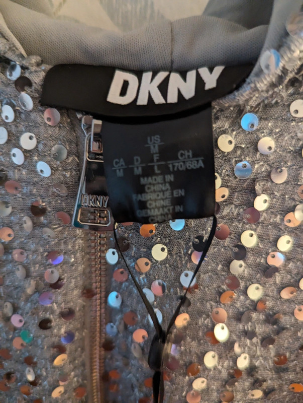 Ny DKNY hoodie med paljetter 4