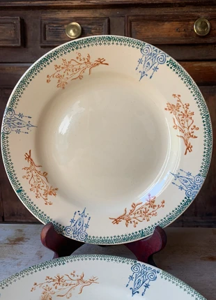 Deux grandes assiettes plates terre de fer Saint Amand anciennes, marke: Saint Amand, zustand: Sehr gut, 12,00 €, 13,30 € inklusive Vinted-Käuferschutz