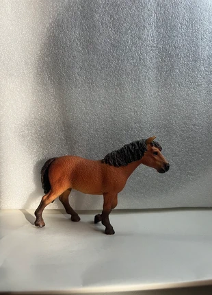 Jument dartmoor, marke: Schleich, zustand: Sehr gut, größe: Frühchen, bis 44, 4,00 €, 4,90 € inklusive Vinted-Käuferschutz