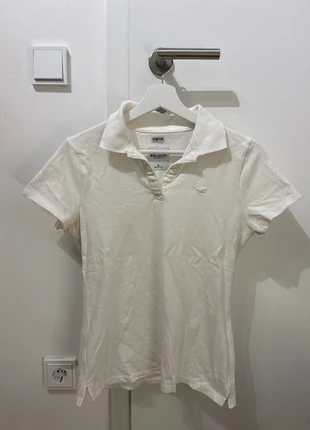 Hollister polo shirt white size M stretch, brand: Hollister, condizioni: Ottime, taglia: M / IT 42 / EU 38, €6.00, €7.00 include la Protezione acquisti