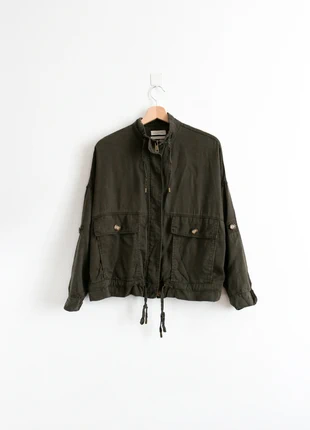 Khaki jacket | Veste kaki , marque: Urban Outfitters, état: Très bon état, taille: XS / 34 / 6, 15,00 €, 16,45 € Protection acheteurs (Pro) incluse
