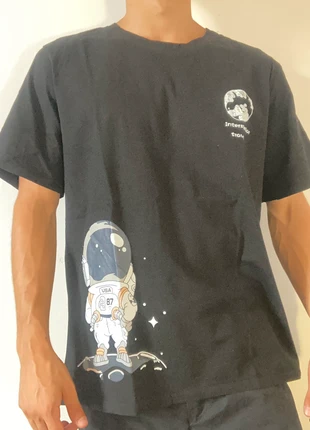 T-shirt noir homme taille M motif interstellar travel espace, état: Très bon état, taille: M, 2,90 €, 3,75 € Protection acheteurs incluse