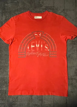 Teeshirt Levis, brand: Levi's, condizioni: Ottime, taglia: M, €10.00, €11.20 include la Protezione acquisti Pro