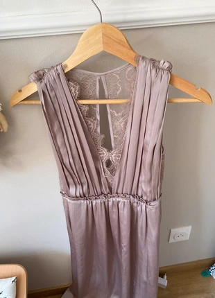 Robe longue satinée dentelle , merk: H&M, staat: Heel goed, maat: S / 36 / 8, € 20,00, € 21,70 inclusief Kopersbescherming