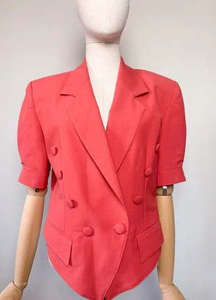 Veste blazer structuré asymétrique manches courtes rose vintage #blazers #vintage #80s #90s, merk: Vintage, staat: Heel goed, maat: M / 38 / 10, € 28,00, € 30,10 inclusief Kopersbescherming Pro