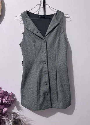 Robe habillée, marque: Shein, état: Très bon état, taille: S / 36 / 8, 10,00 €, 11,20 € Protection acheteurs incluse