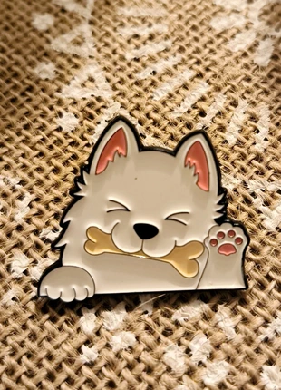 Pin’s Chien Heureux – Croque la vie (et l’os) à pleines dents, zustand: Sehr gut, 3,00 €, 3,85 € inklusive Vinted-Käuferschutz