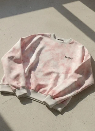 Pull-over tie-dye brodé - style décontracté, broderie japonaise, coupe ample, condition: Very good, size: M / 38 / 10, €59.90, €63.60 includes Buyer Protection