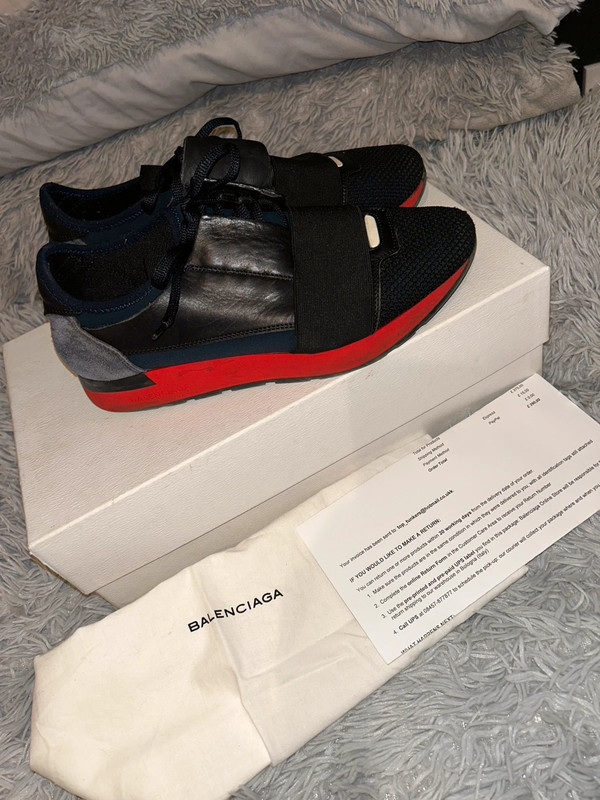 Black and discount red balenciaga runners