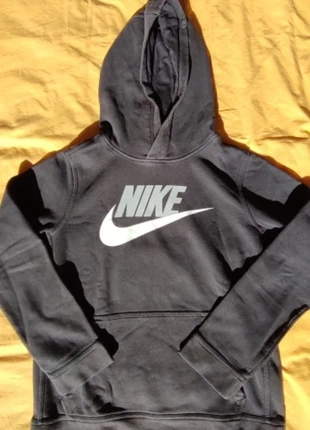 Pull nike, brand: Nike, condition: Very good, size: 13 years / 158 cm, €8.00, €9.10 includes Buyer Protection