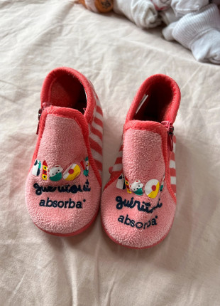 Chausson absorba gueritout T19, marke: Absorba, zustand: Sehr gut, größe: 19, 2,00 €, 2,80 € inklusive Vinted-Käuferschutz