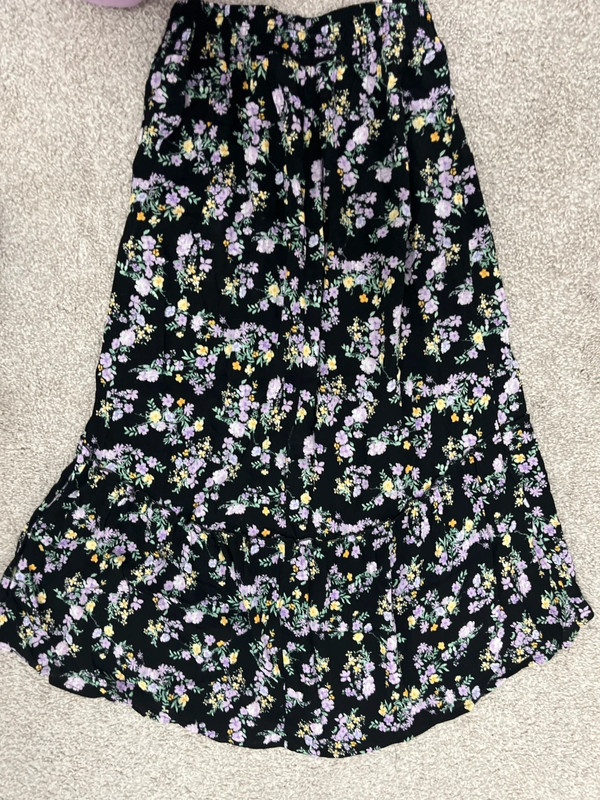 black floral skirt 3