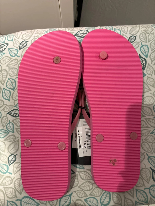 Guess Flip Flops 3