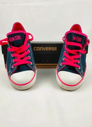 Converse Basse All Star Femme Bleu Marine et Lacets Rose Fluo Taille 38 et sa Box, brand: Converse, condition: Very good, size: 38, €30.00, €32.20 includes Buyer Protection