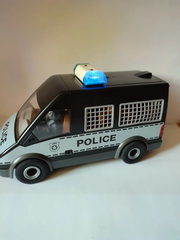 Camion police