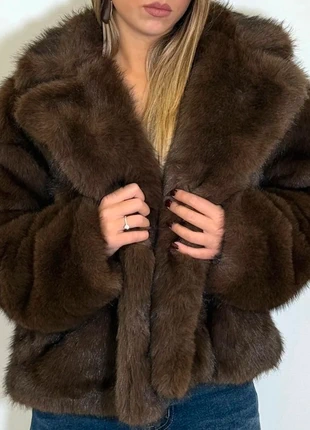 Sublime manteau en fausse fourrure chocolat - chic, chaud et raffinée - taille S-M, marque: boutique italienne, état: Neuf avec étiquette, taille: M / 38 / 10, 59,00 €, 62,65 € Protection acheteurs incluse