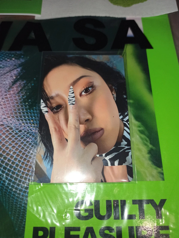 Hwasa (Mamamoo) Guilty Pleasure 💚 2