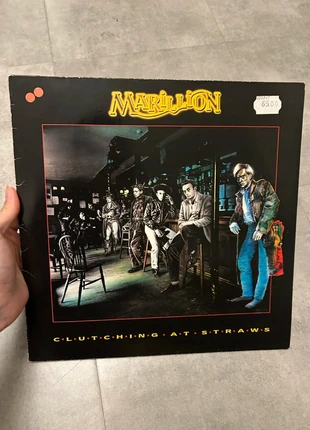 Vinyle Marillion, estado: Muito bom, €14.00, €15.40 inclui Proteção do Comprador