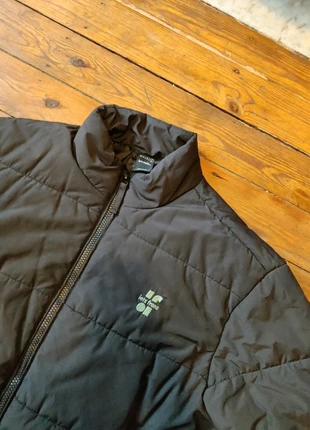 Veste Urban outfitters Iet frans, marque: Urban Outfitters, état: Très bon état, taille: XL, 9,00 €, 10,15 € Protection acheteurs incluse