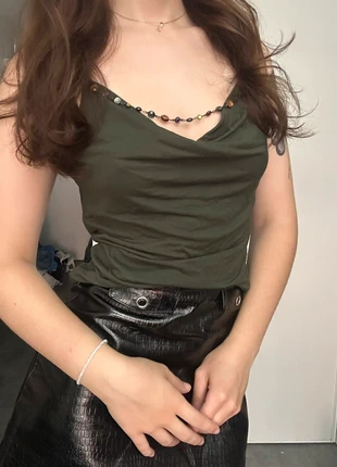 Haut y2k vintage avec bijoux, marke: United Colors of Benetton, zustand: Sehr gut, größe: S / 36 / 8, 5,00 €, 5,95 € inklusive Vinted-Käuferschutz