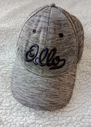 Casquette grise Odlo, marque: Odlo, état: Très bon état, taille: S, 3,00 €, 3,85 € Protection acheteurs incluse