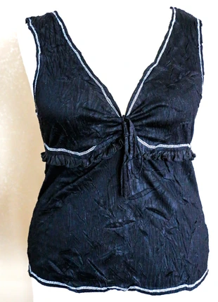 Top noir sans manche tissu froissé à coutures contrastantes, brand: kisca by komarov, condition: Good, size: XL / 42 / 14, €5.00, €5.95 includes Buyer Protection