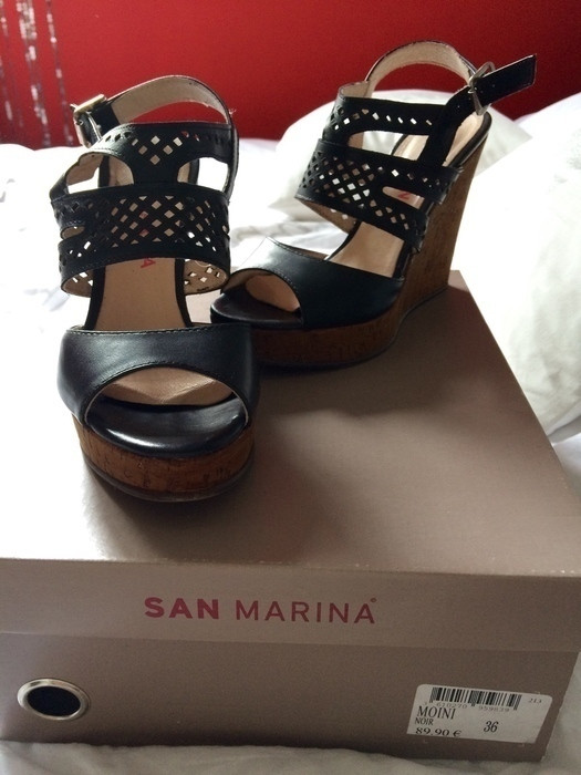 Chaussures ouvertes compensées San Marina