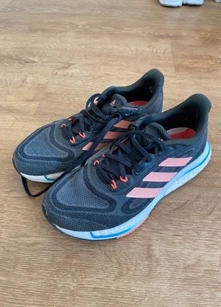 Scarpe adidas da running, brand: adidas, condizioni: Buone, taglia: 37.5, €6.00, €7.00 include la Protezione acquisti