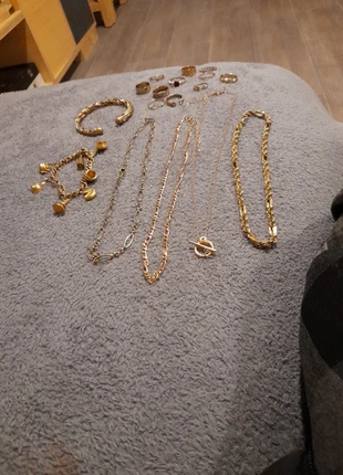 Assorted jewellery items., brand: NO LABEL, condition: Very good, £35.00, £37.45 includes Buyer Protection