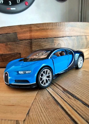 Voiture de collection bugatti chiron bleu noir taille 1/38, marque: Bugatti, état: Très bon état, taille: 4 ans / 104 cm, 8,90 €, 10,05 € Protection acheteurs (Pro) incluse