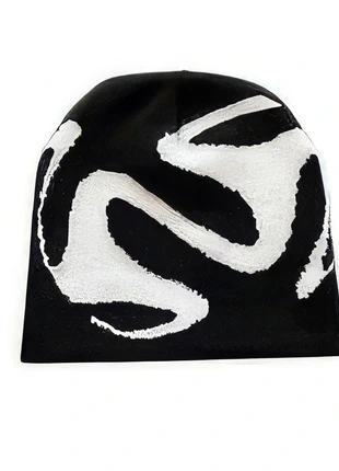 Y2K Abstract Beanie – Black & White Wave bonney noir blanc, marke: y2k, zustand: Sehr gut, größe: Einheitsgröße, 10,00 €, 11,20 € inklusive Vinted-Käuferschutz