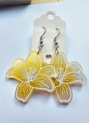 Hibiscus Oorbellen, staat: Nieuw met prijskaartje, € 7,50, € 8,58 inclusief Kopersbescherming