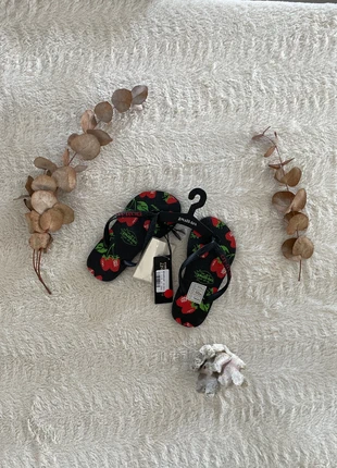 Tong enfants fraise 27 28 noires Pull-in neuves, brand: Pullin, condition: New with tags, size: 28, €12.00, €13.30 includes Buyer Protection