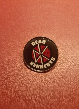 Pin badge Dead Kennedys - punk usa - jello biafra, marque: Punk, état: Neuf avec étiquette, 6,00 €, 7,00 € Protection acheteurs incluse