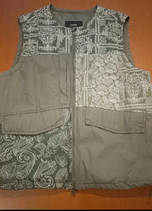 Smanicato Pull and Bear, merk: Pull & Bear, staat: Heel goed, maat: M, € 10,00, € 11,20 inclusief Kopersbescherming