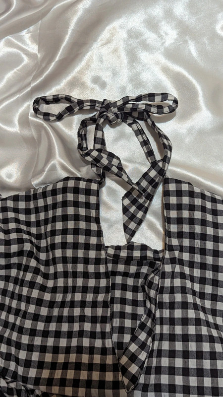 H&M Women's US Medium-Large Gingham Checkered Black/White Ruffled Peplum Blouse 4