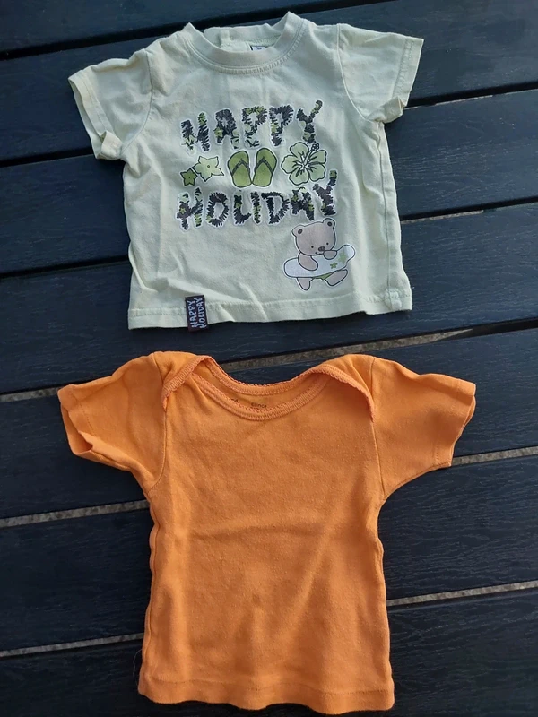 Lot 2 tee-shirts 3moiw