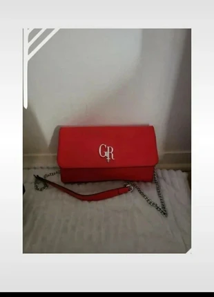 Sac à bandoulière rouge Georges Rech, marque: Georges Rech, état: Très bon état, 18,00 €, 19,60 € Protection acheteurs incluse