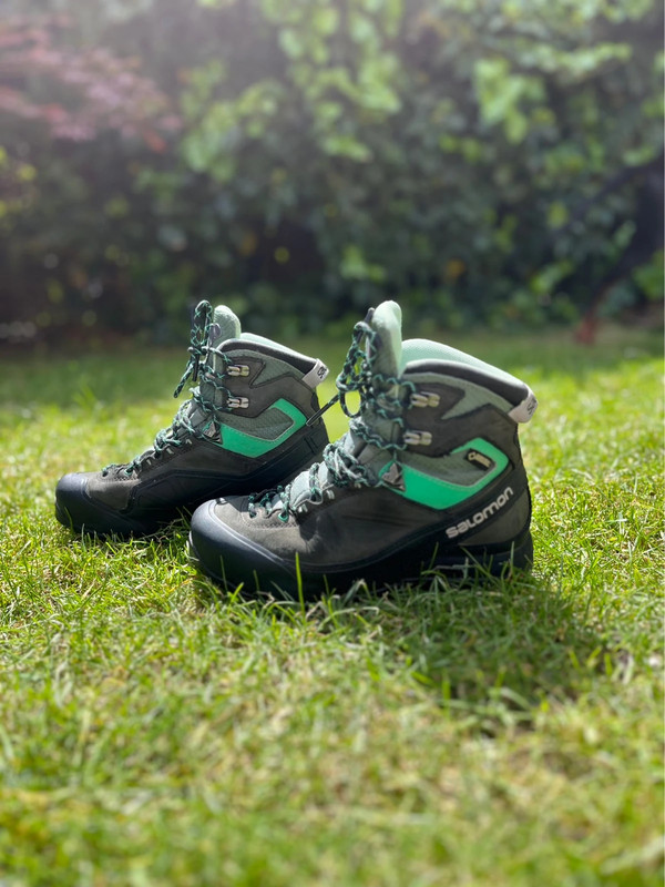 Salomon vibram shoes discount