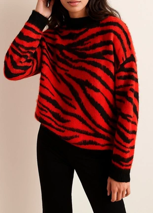 Pull motif zébré rouge et noir 36, brand: Bershka, condizioni: Nuovo senza cartellino, taglia: S / IT 40 / EU 36, €20.00, €21.70 include la Protezione acquisti