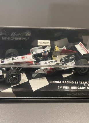 Jenson Button Honda RA106 1st Win Hungary 2006 Minichamps 1/43, marque: Minichamps, état: Très bon état, 39,00 €, 41,65 € Protection acheteurs incluse