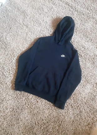 Sweat pull à capuche Nike Noir logo brodé club fleece Taille xs, brand: Nike, condizioni: Ottime, taglia: XS / IT 38 / EU 34, €25.00, €26.95 include la Protezione acquisti