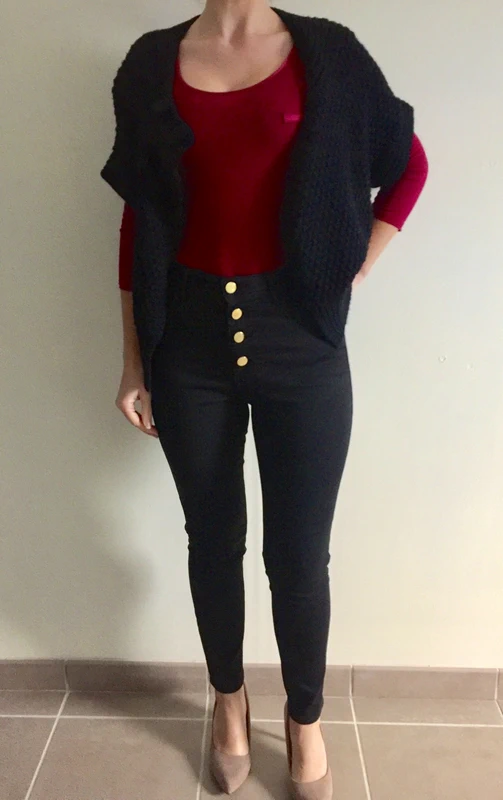 Gilet cape noire en laine