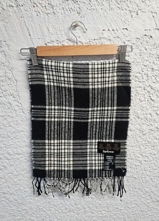 Echarpe Barbour noir et blanc, marke: Barbour, zustand: Sehr gut, 25,00 €, 26,95 € inklusive Vinted-Käuferschutz