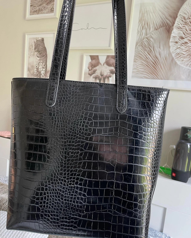 Nakd handtas hotsell