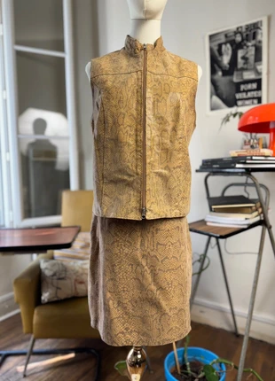 Ensemble deux pièces vintage en cuir véritable imprimé python, signé Conbipel (Italie)., marque: Conbipel, état: Très bon état, taille: L / 40 / 12, 30,00 €, 32,20 € Protection acheteurs incluse