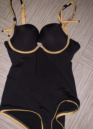 Maillot de bain noir bordure dorée , marque: Lingerie Land, état: Neuf sans étiquette, taille: S / 36 / 8, 2,50 €, 3,33 € Protection acheteurs incluse