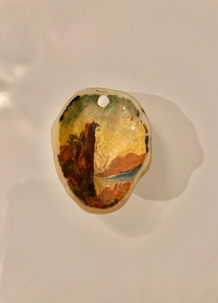 pendentif coquillage peint, staat: Heel goed, € 10,00, € 11,20 inclusief Kopersbescherming